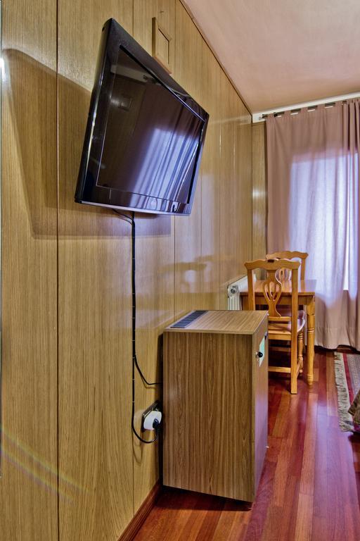 Hotel Dona Blanca Albarracín Szoba fotó