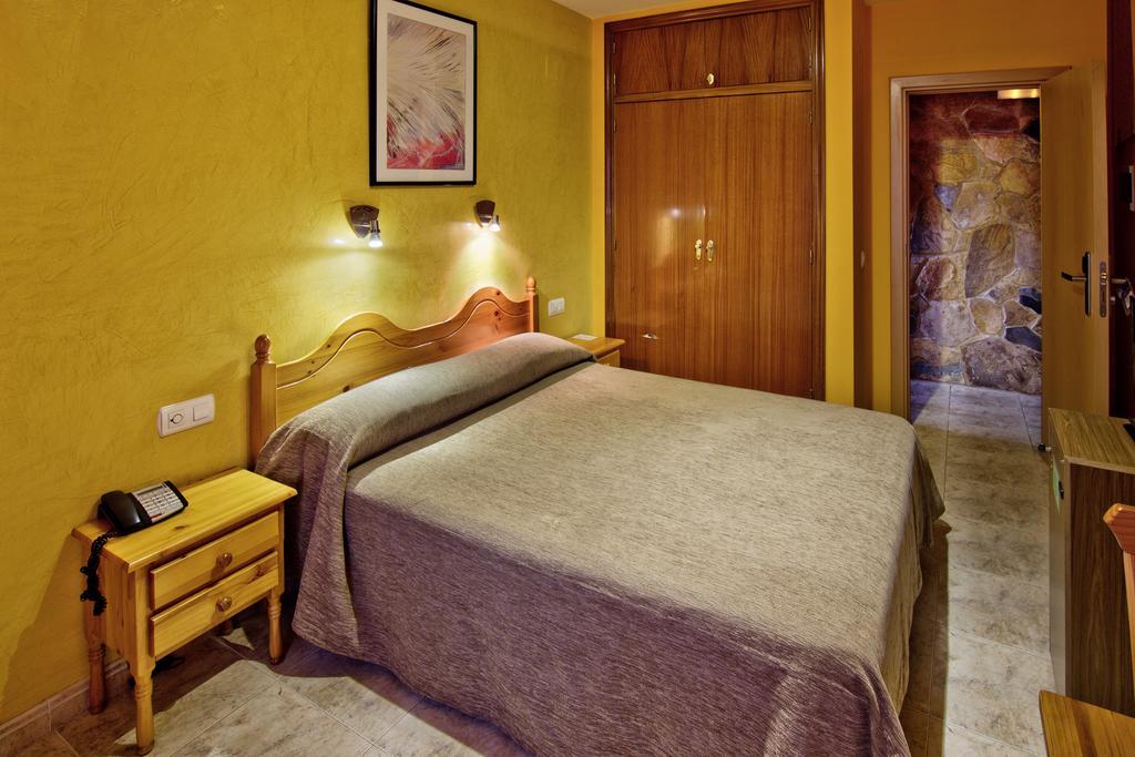Hotel Dona Blanca Albarracín Szoba fotó