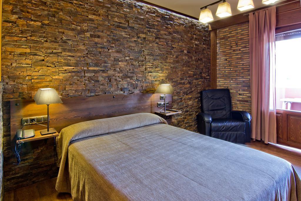 Hotel Dona Blanca Albarracín Kültér fotó