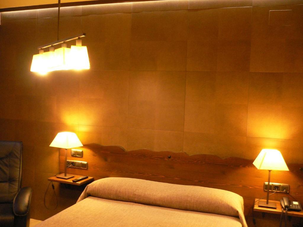 Hotel Dona Blanca Albarracín Szoba fotó