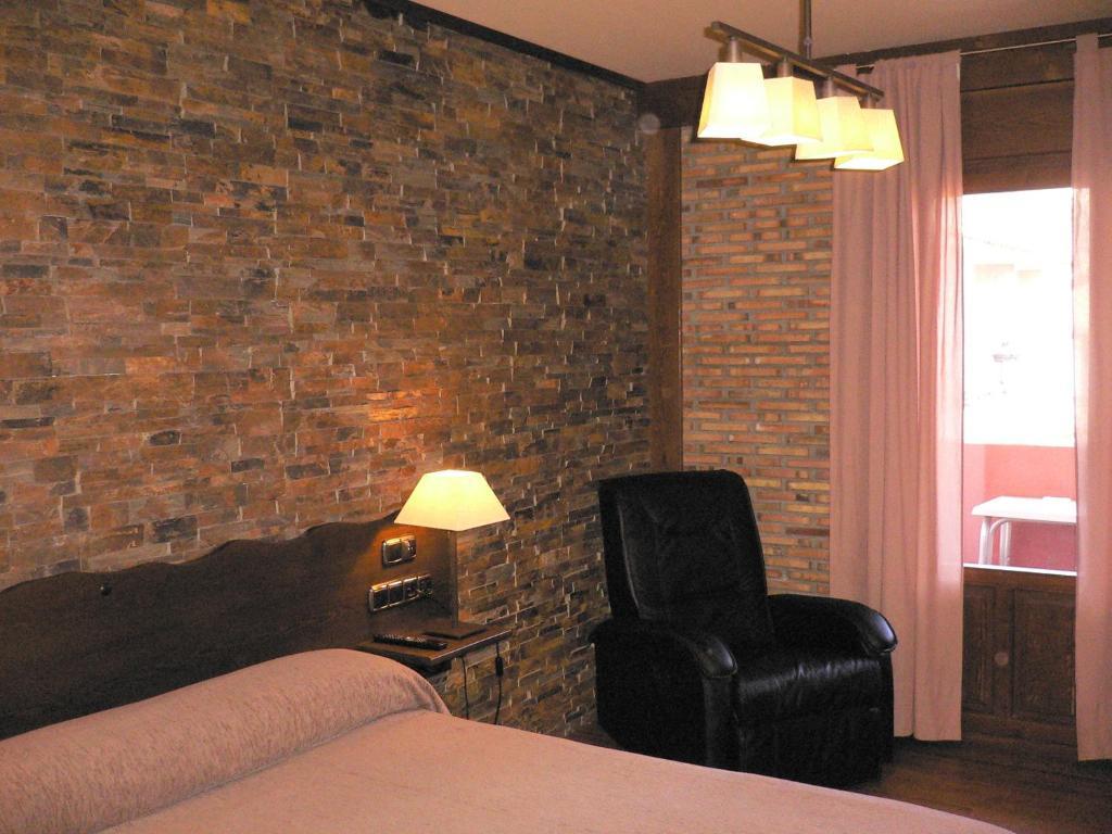 Hotel Dona Blanca Albarracín Kültér fotó