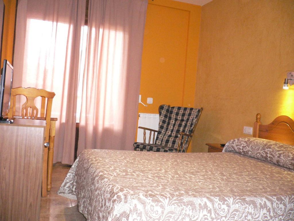 Hotel Dona Blanca Albarracín Szoba fotó
