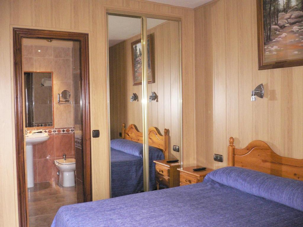 Hotel Dona Blanca Albarracín Szoba fotó