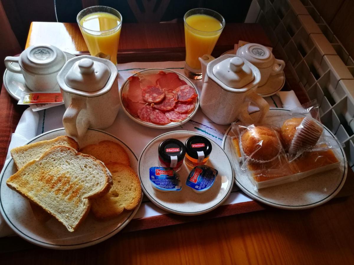 Hotel Dona Blanca Albarracín Kültér fotó